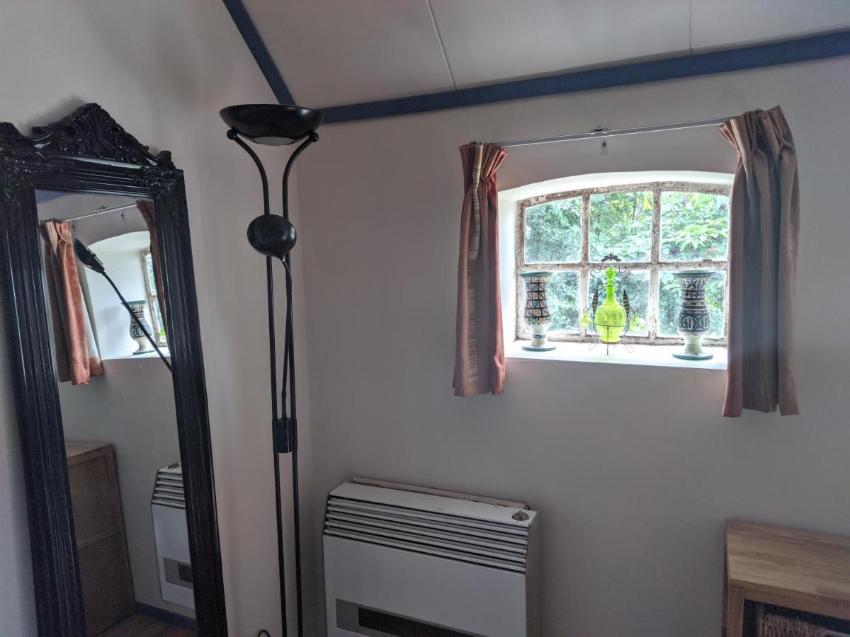 Logeerruimte In Gerenoveerde Boerderij In Wachtum Apartment Ngoại thất bức ảnh